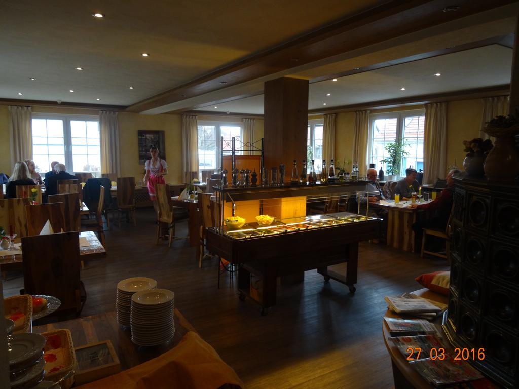 Hotel 4 Jahreszeiten Mit Restaurant Albstadt Buitenkant foto