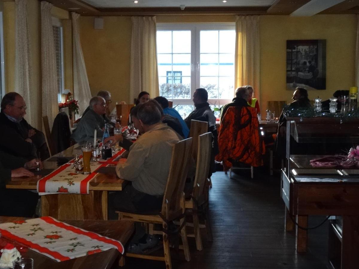 Hotel 4 Jahreszeiten Mit Restaurant Albstadt Buitenkant foto