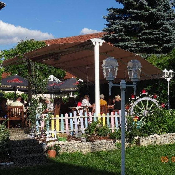 Hotel 4 Jahreszeiten Mit Restaurant Albstadt Buitenkant foto