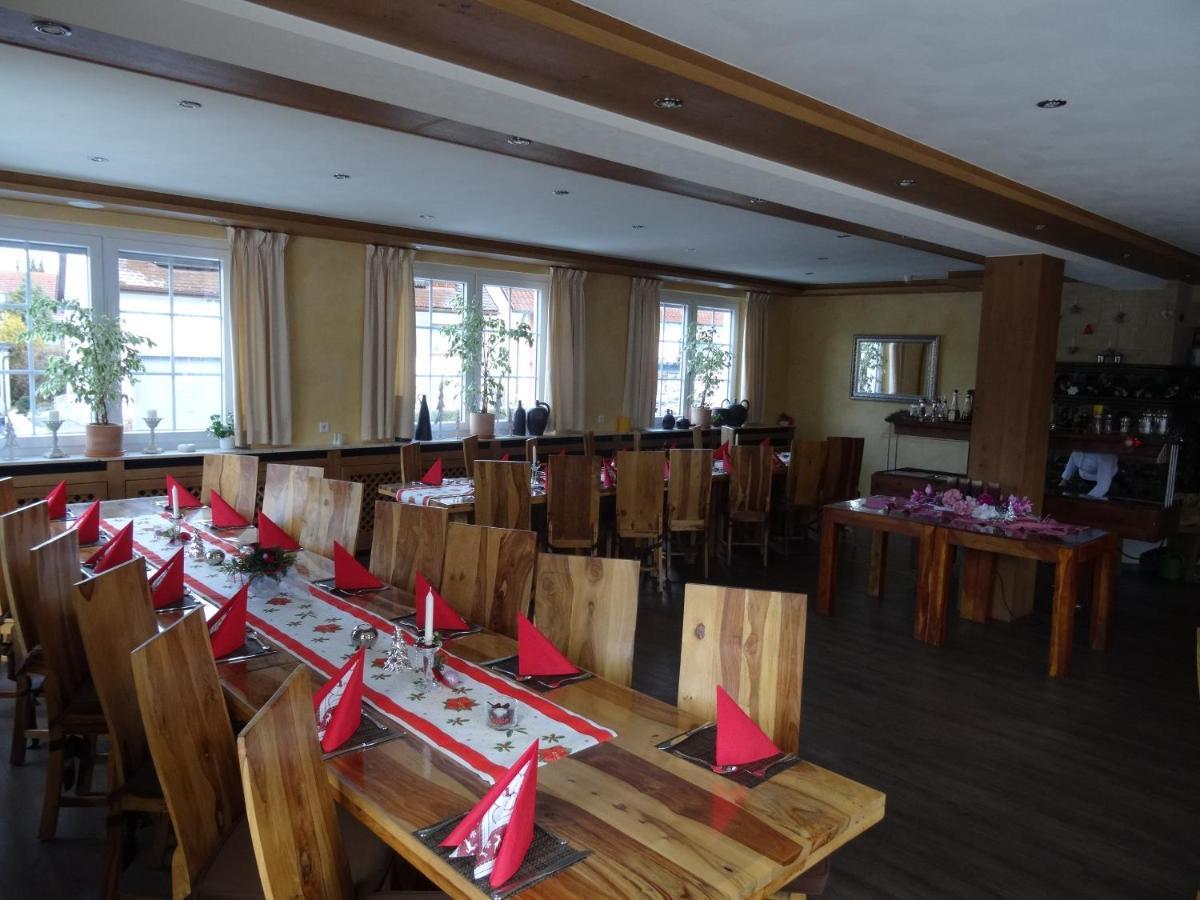 Hotel 4 Jahreszeiten Mit Restaurant Albstadt Buitenkant foto